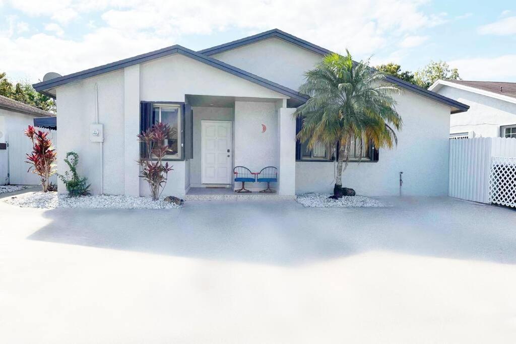 Villa Amazing & Cozy Duplex Near Zoo Miami ! Exterior foto
